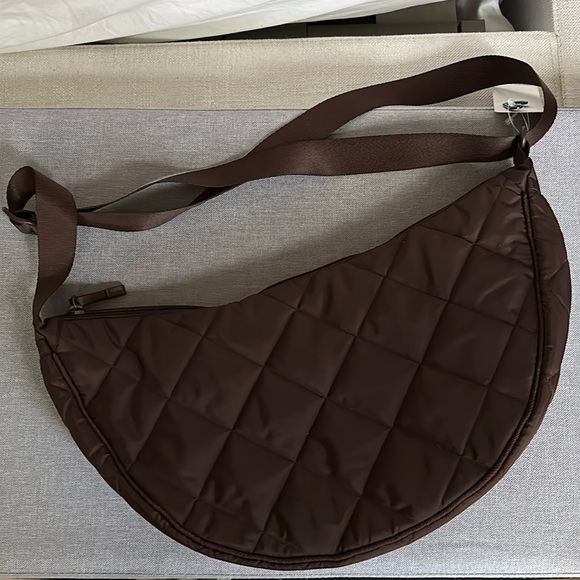 Uniqlo Quilted Half Moon Bag - Picture 2 of 5